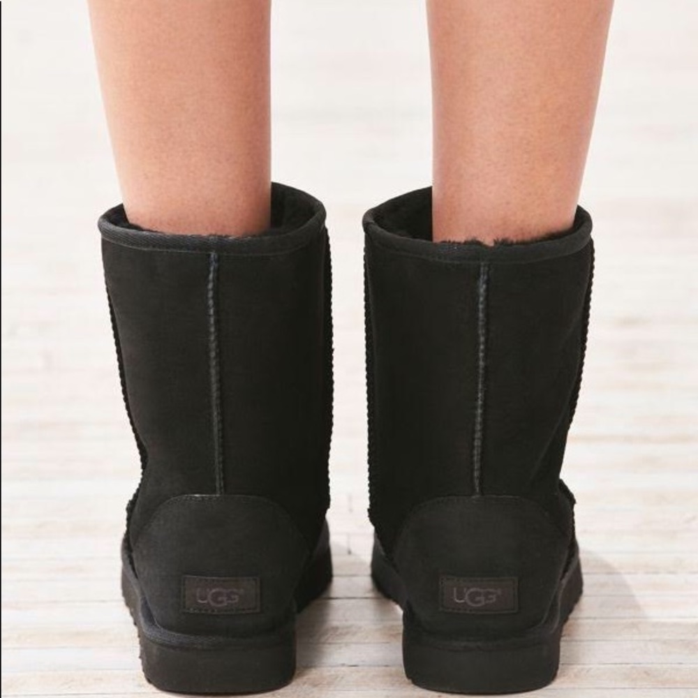 Black classic UGG boot NWT